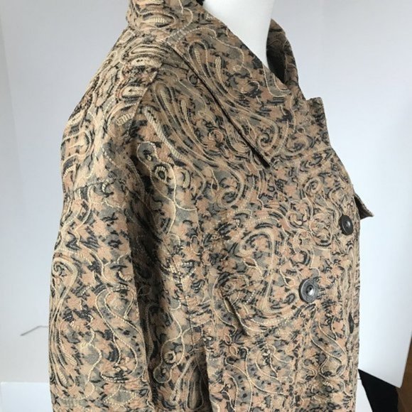 Long Sleeve Paisley Button Up Top 2x - Picture 5 of 12